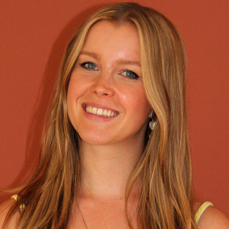 Demi-yogadocente-yogapijnacker